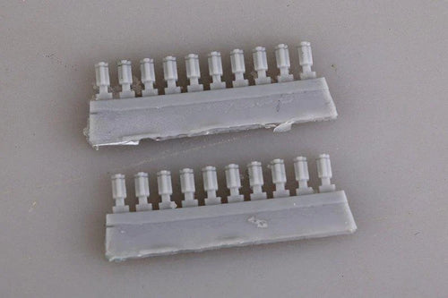 1/12 Electronic plugs (a)