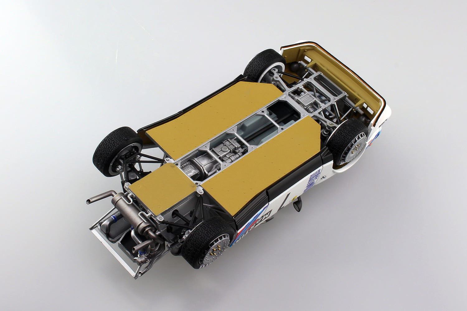 Lancia Delta S4 ´86 Monte Carlo 1:24 Martini