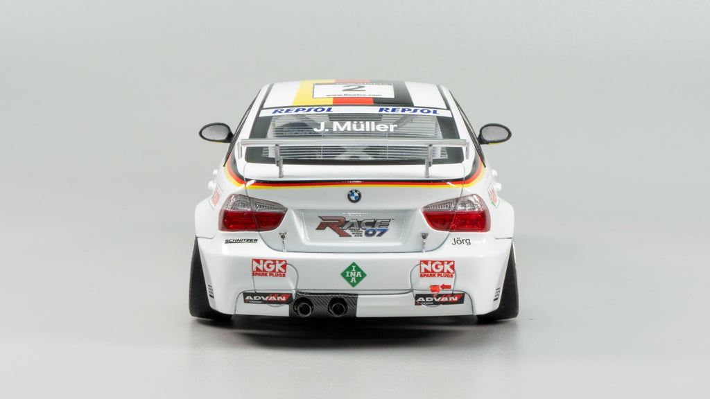 BMW 320si (E90) 1:24 WTCC Brands Hatch